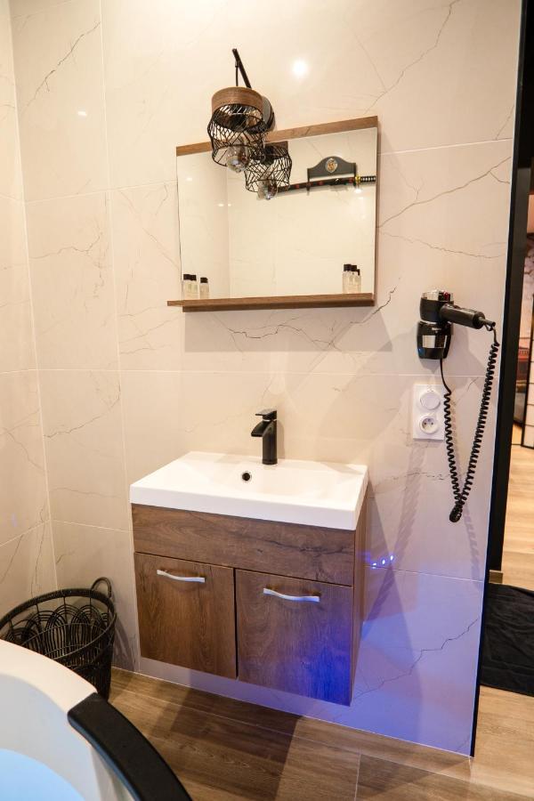 Capsule Japon - Jacuzzi - Netflix & Ecran Cinema - Xbox Lejlighed Trith-Saint-Leger Eksteriør billede